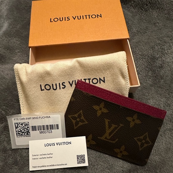 LOUIS VUITTONMonogram Canvas Card Holder